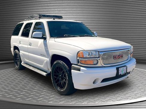 Used 2005 GMC Yukon Denali AWD/4WD image 1