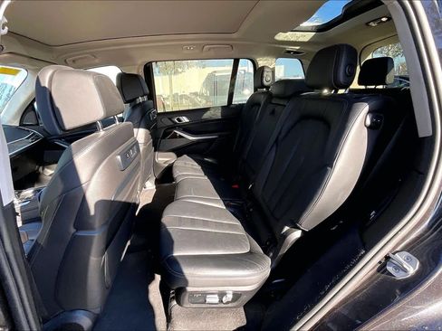 Used 2021 BMW X7 xDrive40i image 27