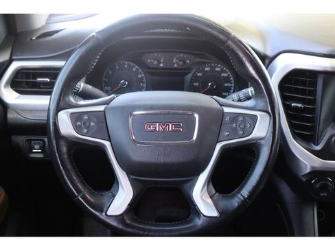 Used 2017 GMC Acadia SLE w/ LPO, Floor Liner Package AWD/4WD image 8