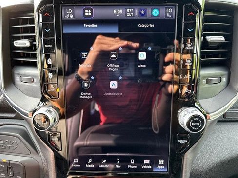 New 2025 RAM 2500 Laramie image 28