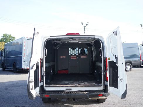 Used 2021 Ford Transit 250 Low Roof RWD image 10