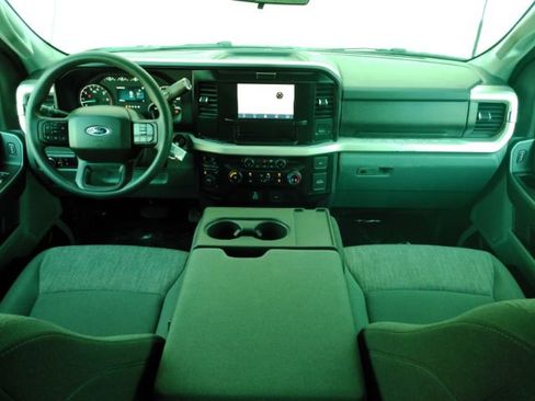 Used 2025 Ford F250 XLT image 12