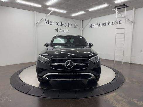 Used 2026 Mercedes-Benz GLC 300 GLC 300 image 2