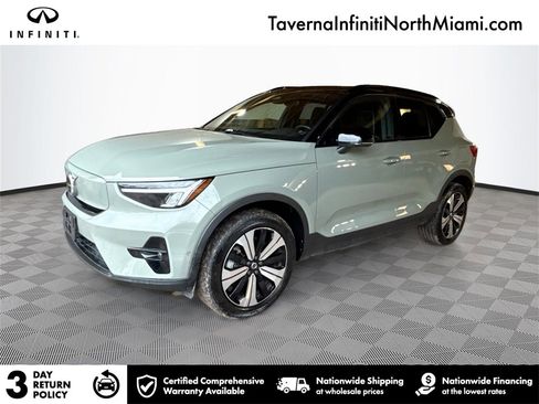 Used 2023 Volvo XC40 Recharge Plus image 1