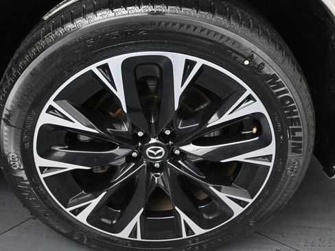 Used 2024 MAZDA CX-90 3.3 Turbo S w/ Premium Package image 42