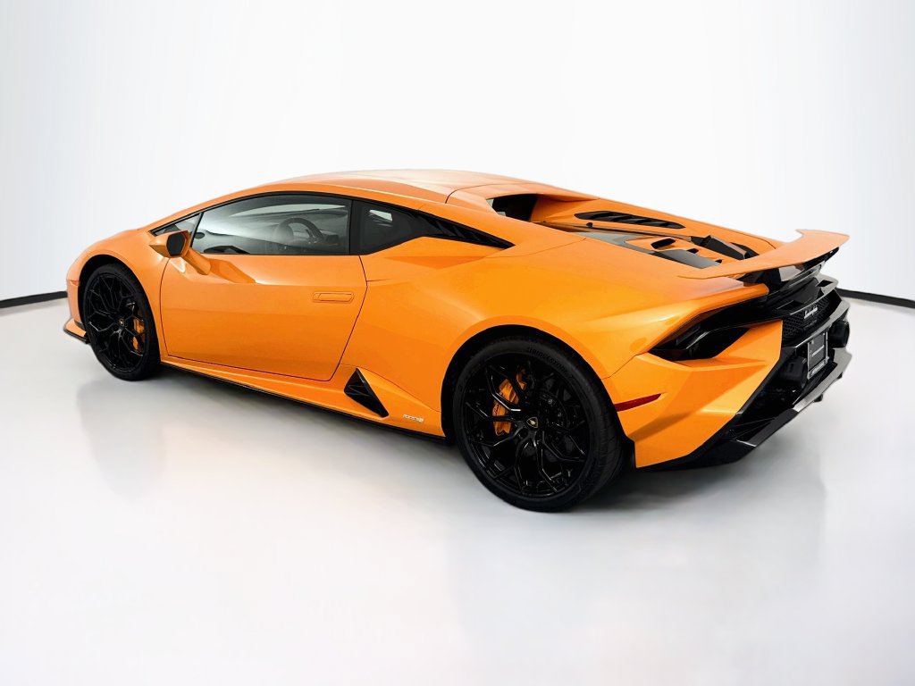 Used 2023 Lamborghini Huracan Tecnica RWD image 7