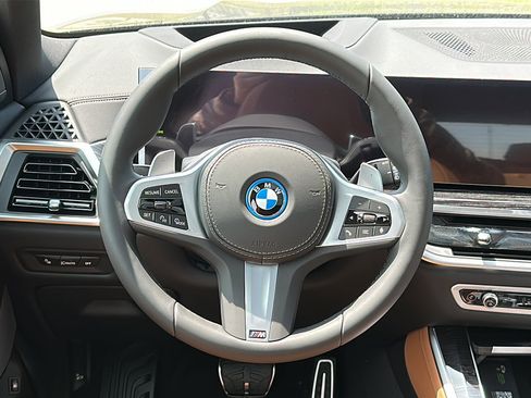 New 2026 BMW X5 xDrive50e w/ M Sport Package AWD/4WD image 19