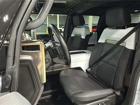 Used 2025 GMC Hummer EV 2X image 12