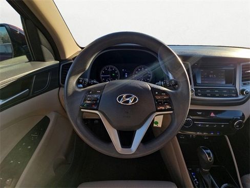 Used 2017 Hyundai Tucson SE image 12