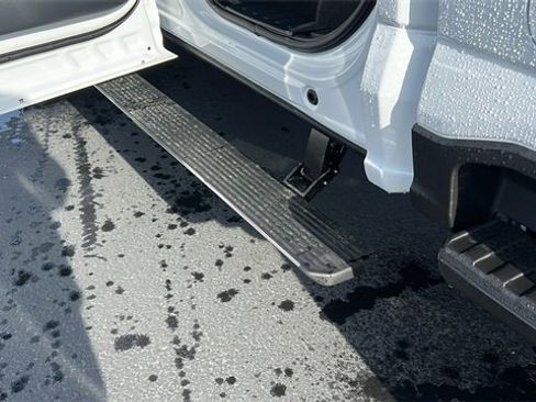 New 2025 Ford F250 Lariat w/ FX4 Off-Road Package image 14