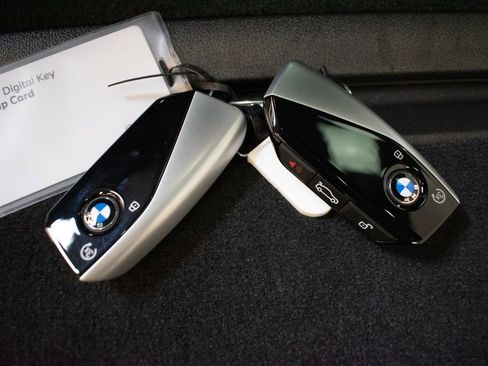 New 2026 BMW X7 xDrive40i w/ M Sport Package image 28