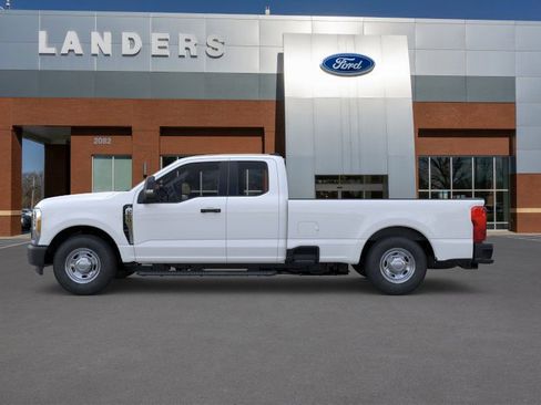 New 2026 Ford F250 XL image 3