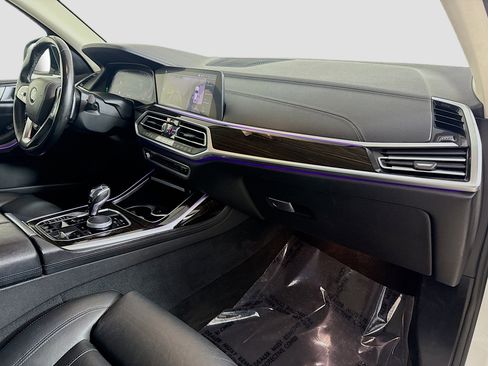 Used 2019 BMW X7 xDrive40i w/ Cold Weather Package image 30