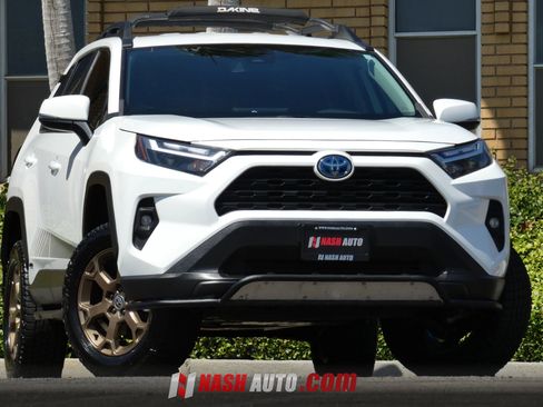 Used 2023 Toyota RAV4 AWD Hybrid image 1