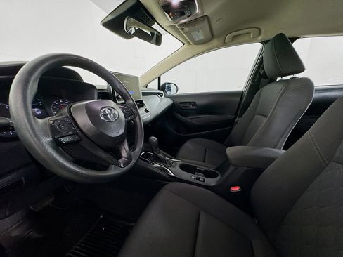 Used 2025 Toyota Corolla LE FWD image 19