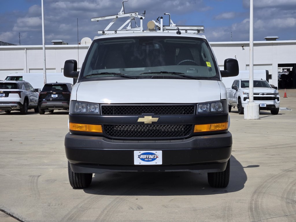 Used 2025 Chevrolet Express 2500 Extended w/ Communications Package RWD image 2