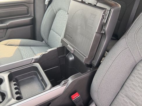 New 2026 RAM 1500 Express AWD/4WD image 18