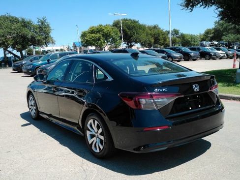 Used 2025 Honda Civic LX image 9