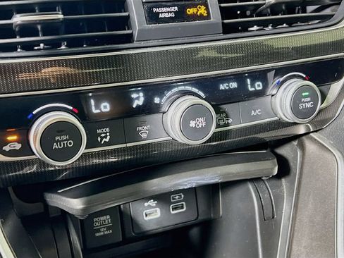 Used 2022 Honda Accord Sport image 14