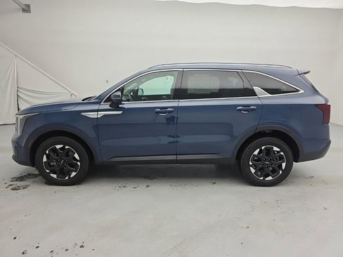 Used 2025 Kia Sorento S w/ Panoramic Sunroof Package AWD/4WD image 7