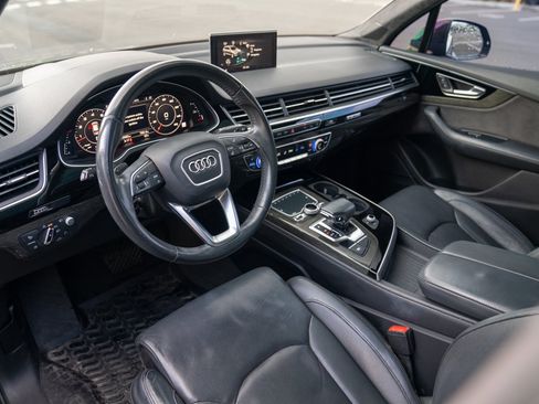 Used 2018 Audi Q7 3.0T Prestige w/ Prestige Package AWD/4WD image 4