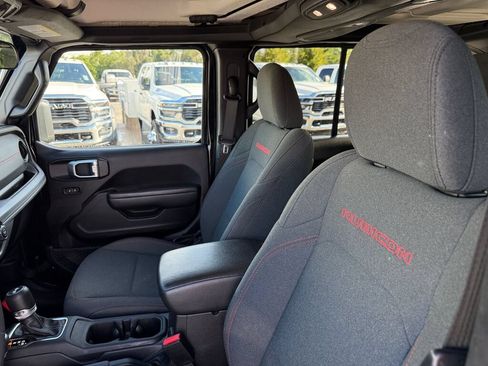 Used 2024 Jeep Wrangler Unlimited Rubicon AWD/4WD image 20