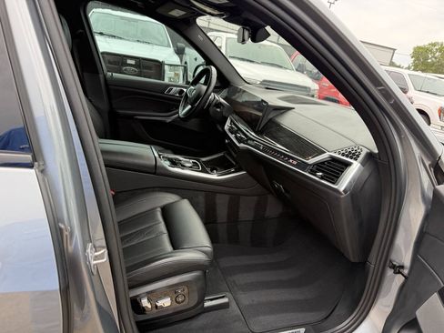 Used 2024 BMW X5 sDrive40i w/ M Sport Package RWD image 10