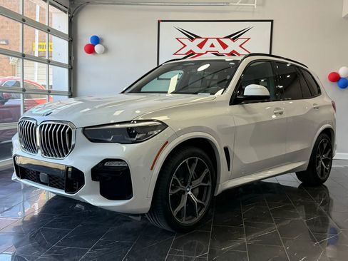 Used 2019 BMW X5 xDrive50i w/ M Sport Package AWD/4WD image 3