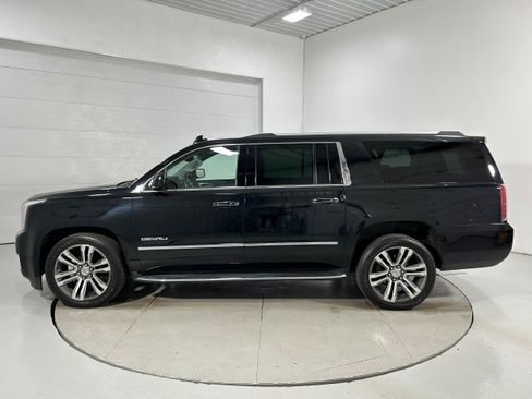 Used 2020 GMC Yukon XL Denali w/ Open Road Package AWD/4WD image 23