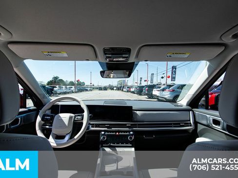Used 2025 Hyundai Santa Fe SEL image 24