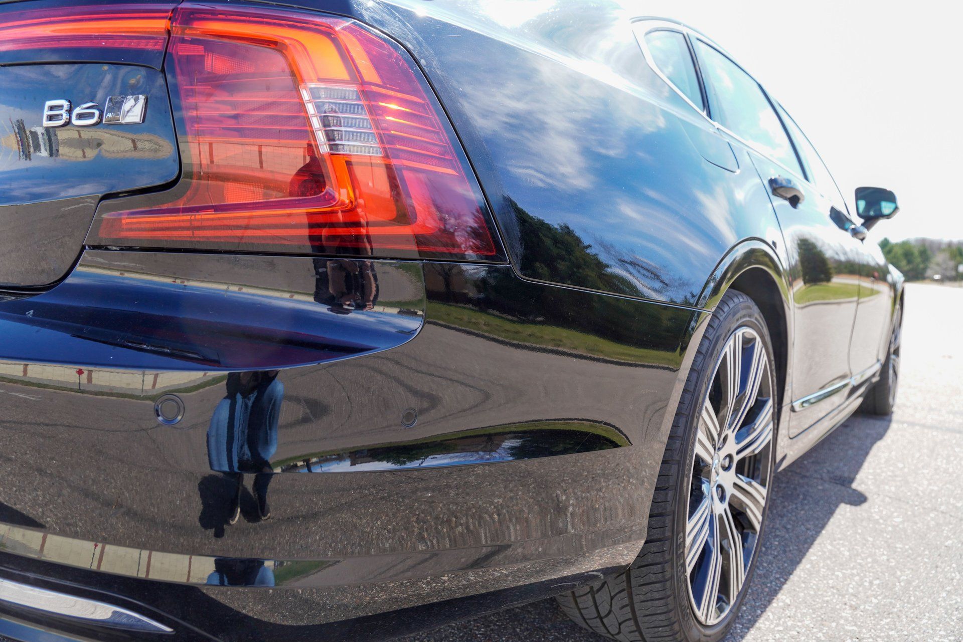 Used 2023 Volvo S90 B6 Ultimate w/ Protection Package Premier AWD/4WD image 26