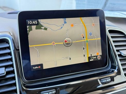 Used 2017 Mercedes-Benz GLE 350 image 4