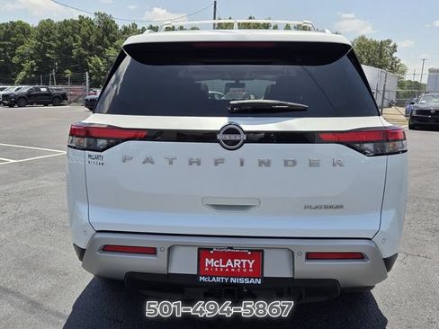 Used 2025 Nissan Pathfinder Platinum w/ Cargo Package FWD image 4