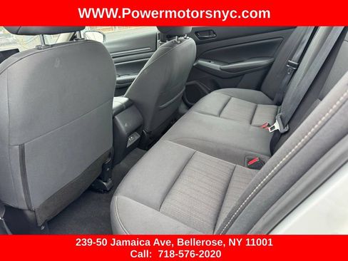 Used 2024 Nissan Altima 2.5 SV w/ SV Premium Package FWD image 23