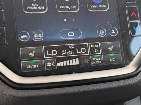 Used 2024 Subaru Ascent Onyx Edition AWD/4WD image 23