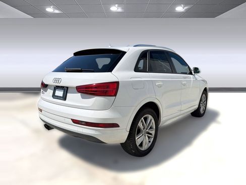Used 2017 Audi Q3 2.0T Premium w/ Convenience Package FWD image 9