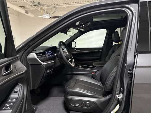 New 2026 Jeep Grand Cherokee Limited AWD/4WD image 21