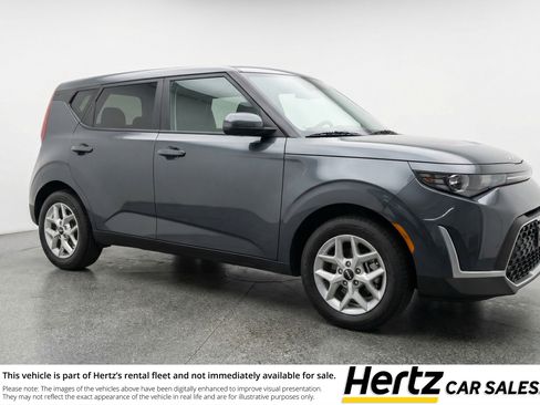 Used 2025 Kia Soul LX w/ LX Technology Package FWD image 1