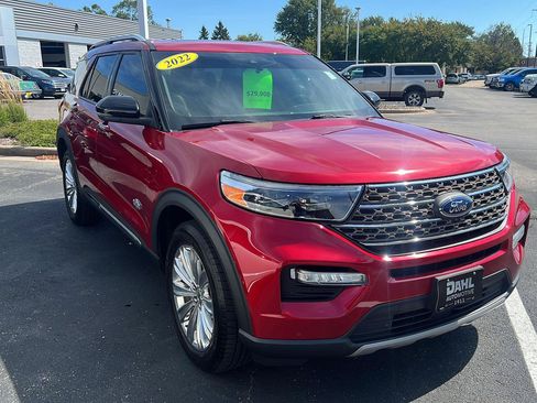 Used 2022 Ford Explorer King Ranch w/ Class IV Trailer Tow Package AWD/4WD image 2