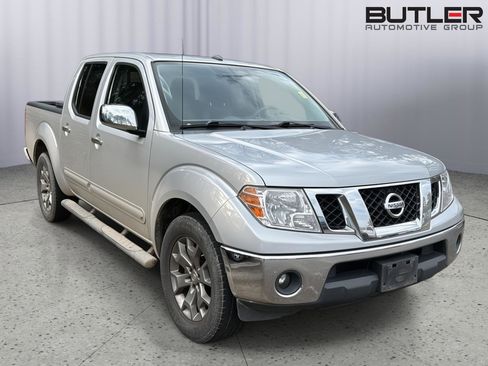 Used 2019 Nissan Frontier SL image 4