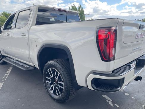 Used 2026 GMC Sierra 1500 AT4 w/ AT4 Premium Package AWD/4WD image 5