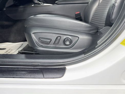 Used 2024 Toyota Camry SE FWD image 17