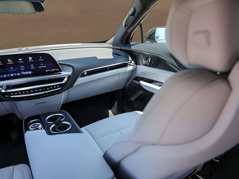 Certified 2025 Cadillac Lyriq Sport AWD/4WD image 26