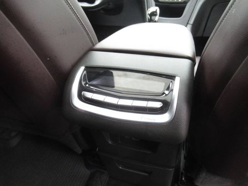 Used 2024 Cadillac XT6 Premium Luxury w/ Technology Package AWD/4WD image 10