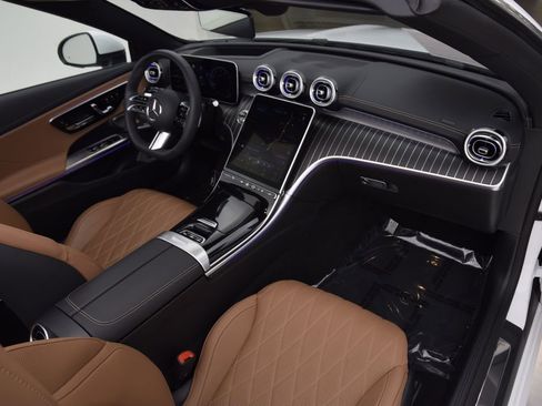 Certified 2026 Mercedes-Benz CLE 450 4MATIC Cabriolet image 35