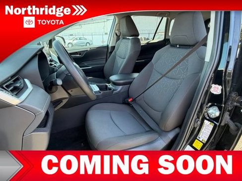 Certified 2025 Toyota RAV4 XLE AWD/4WD image 6