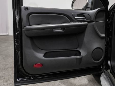 Used 2013 Chevrolet Tahoe 2WD image 40