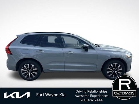 Used 2025 Volvo XC60 B5 Core w/ Climate Package AWD/4WD image 8
