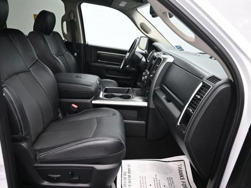 Used 2018 RAM 2500 Laramie w/ Sport Appearance Group AWD/4WD image 7