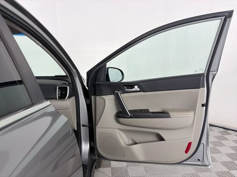 Used 2020 Kia Sportage LX FWD image 27
